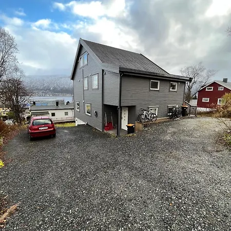 Cozy Little Centrally Located